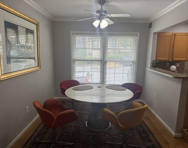 54 La Rue Place Nw - Photo Thumbnail 1