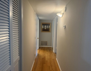 54 La Rue Place Nw - Photo Thumbnail 9