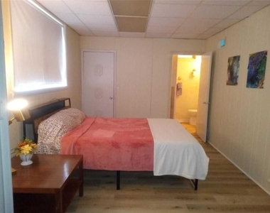 1224 Poplar Grove Drive Ne - Photo Thumbnail 4