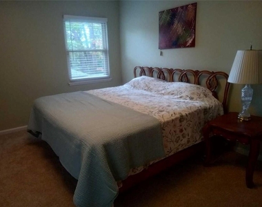 1224 Poplar Grove Drive Ne - Photo Thumbnail 6