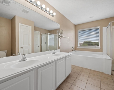 8714 Thistlemoor Lane - Photo Thumbnail 16