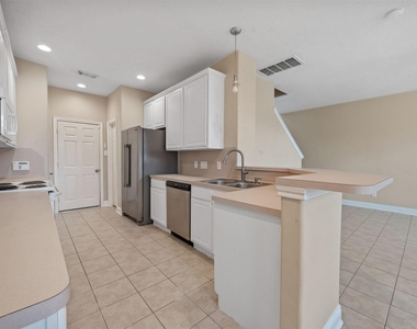 8714 Thistlemoor Lane - Photo Thumbnail 8