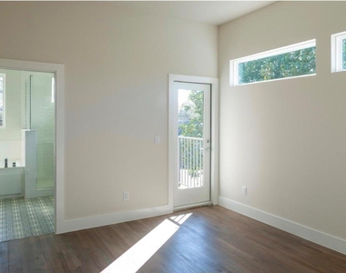 5209 Nichols Street - Photo Thumbnail 4