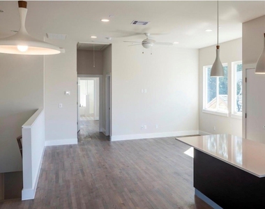 5209 Nichols Street - Photo Thumbnail 10