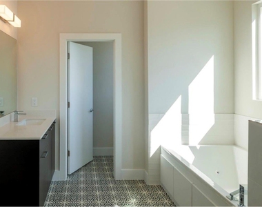 5209 Nichols Street - Photo Thumbnail 5