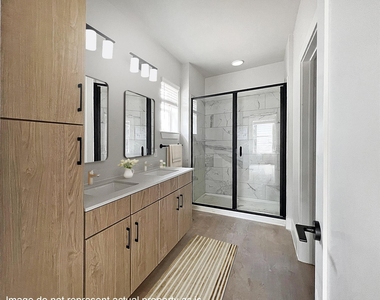2400-445 Montgomery Park - Photo Thumbnail 3