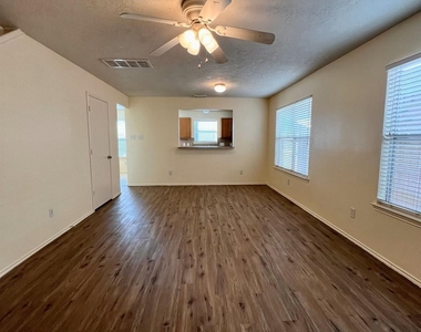 1522 Glasholm Drive - Photo Thumbnail 1