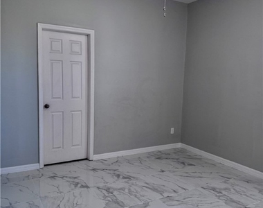 2322 Sw 27th Street - Photo Thumbnail 17