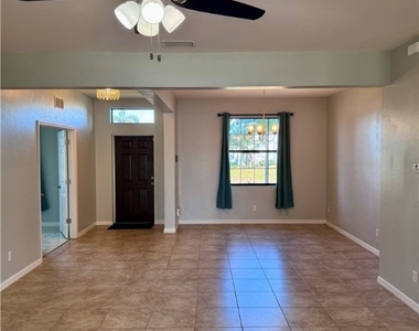 2322 Sw 27th Street - Photo Thumbnail 4