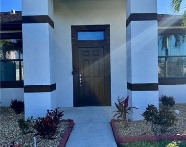 2322 Sw 27th Street - Photo Thumbnail 2