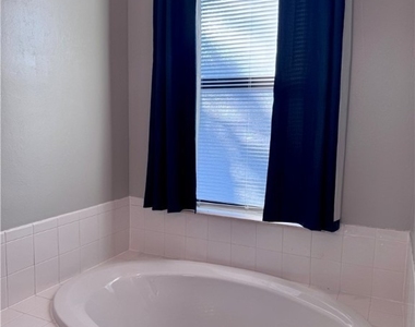2322 Sw 27th Street - Photo Thumbnail 29