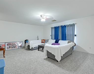 3822 Willow Stone Court - Photo Thumbnail 12