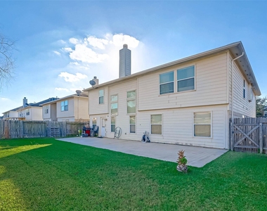 3822 Willow Stone Court - Photo Thumbnail 13