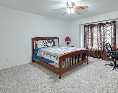 3822 Willow Stone Court - Photo Thumbnail 8