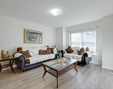 3822 Willow Stone Court - Photo Thumbnail 4
