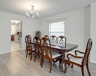 3822 Willow Stone Court - Photo Thumbnail 5