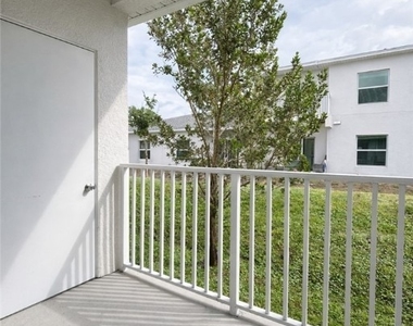 3313 Sw 8th Place - Photo Thumbnail 20