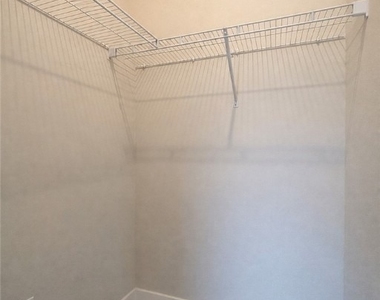3313 Sw 8th Place - Photo Thumbnail 14