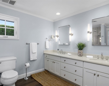 549 7th Avenue N - Photo Thumbnail 11