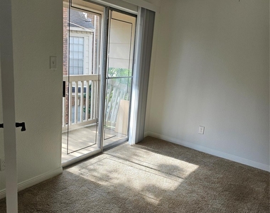 2626 Holly Hall Street - Photo Thumbnail 14