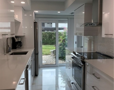 4082 Belair Lane - Photo Thumbnail 7