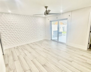 733 Pine Cone Lane - Photo Thumbnail 15