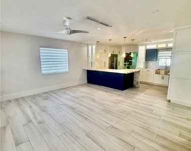 733 Pine Cone Lane - Photo Thumbnail 5