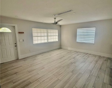 733 Pine Cone Lane - Photo Thumbnail 10