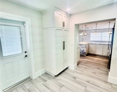 733 Pine Cone Lane - Photo Thumbnail 14