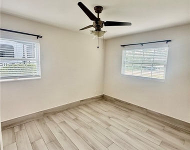 733 Pine Cone Lane - Photo Thumbnail 23