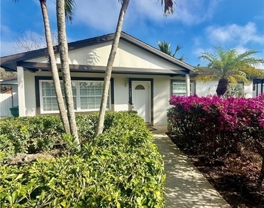 733 Pine Cone Lane - Photo Thumbnail 4