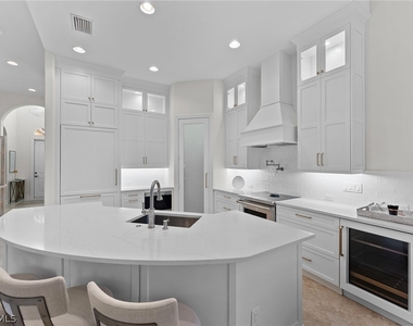 7831 Valencia Court - Photo Thumbnail 21
