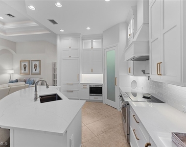 7831 Valencia Court - Photo Thumbnail 22