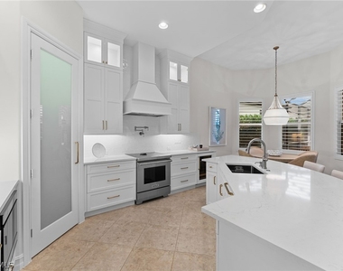7831 Valencia Court - Photo Thumbnail 20