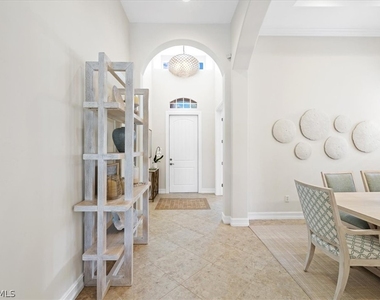 7831 Valencia Court - Photo Thumbnail 12