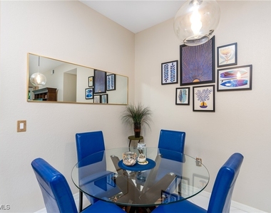 4680 Hawks Nest Way - Photo Thumbnail 6
