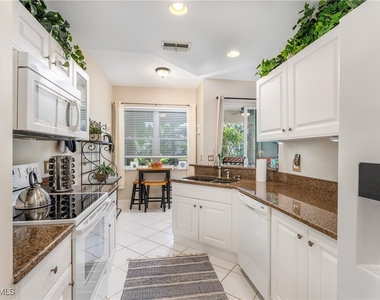 4680 Hawks Nest Way - Photo Thumbnail 8