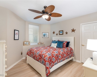 4680 Hawks Nest Way - Photo Thumbnail 16