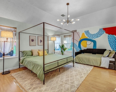 8222 Viny Ridge Drive - Photo Thumbnail 18