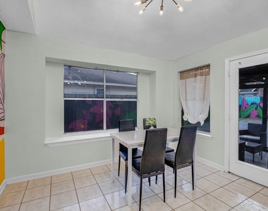8222 Viny Ridge Drive - Photo Thumbnail 7
