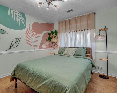 8222 Viny Ridge Drive - Photo Thumbnail 13