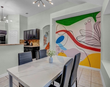 8222 Viny Ridge Drive - Photo Thumbnail 5
