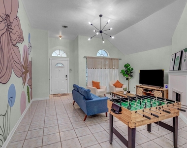 8222 Viny Ridge Drive - Photo Thumbnail 2
