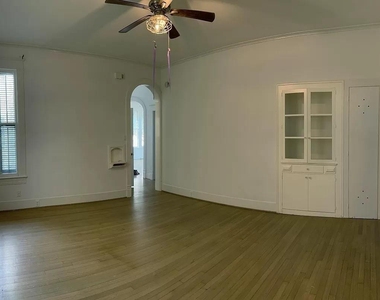 1105 Market Street - Photo Thumbnail 4