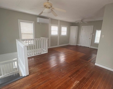 2205 33rd Street - Photo Thumbnail 7