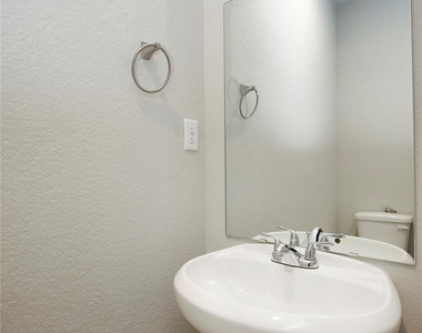 14010 Longstreet Road Road - Photo Thumbnail 18