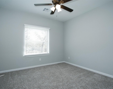 14010 Longstreet Road Road - Photo Thumbnail 21
