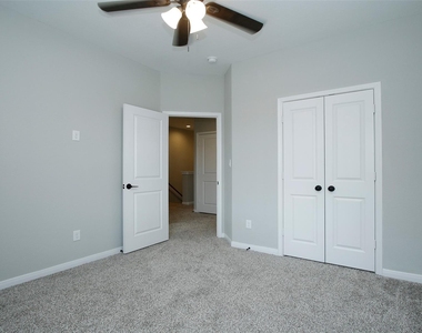 14010 Longstreet Road Road - Photo Thumbnail 20