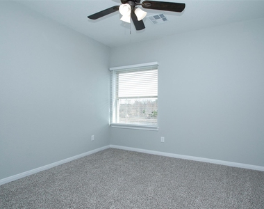 14010 Longstreet Road Road - Photo Thumbnail 19