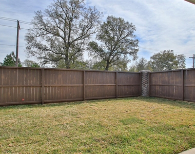 14010 Longstreet Road Road - Photo Thumbnail 35